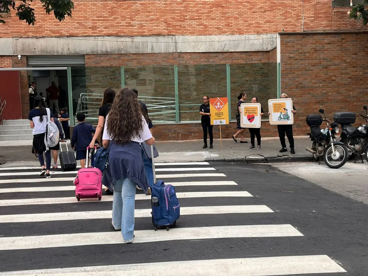 No 1º dia de volta às aulas: camapanha do Detran alcança mais de 800 pessoas