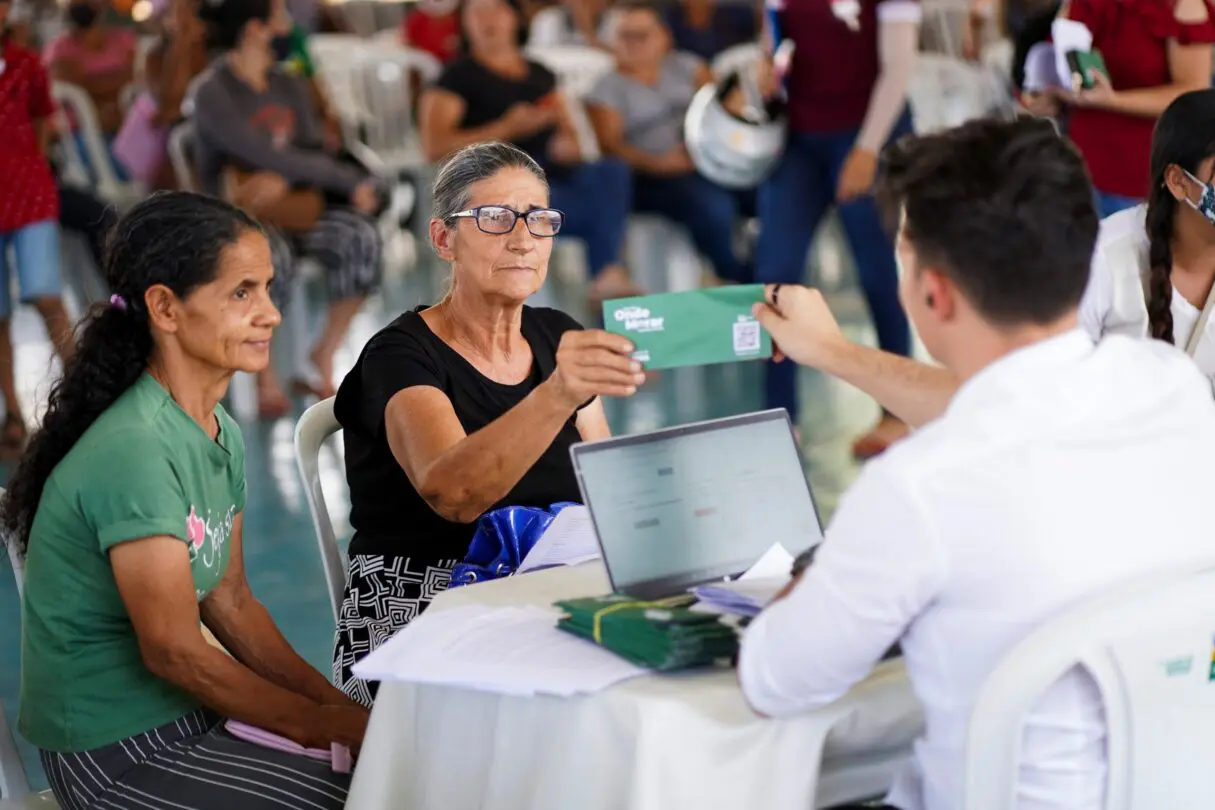 Aluguel Social entrega quase 2 mil cartões em junho