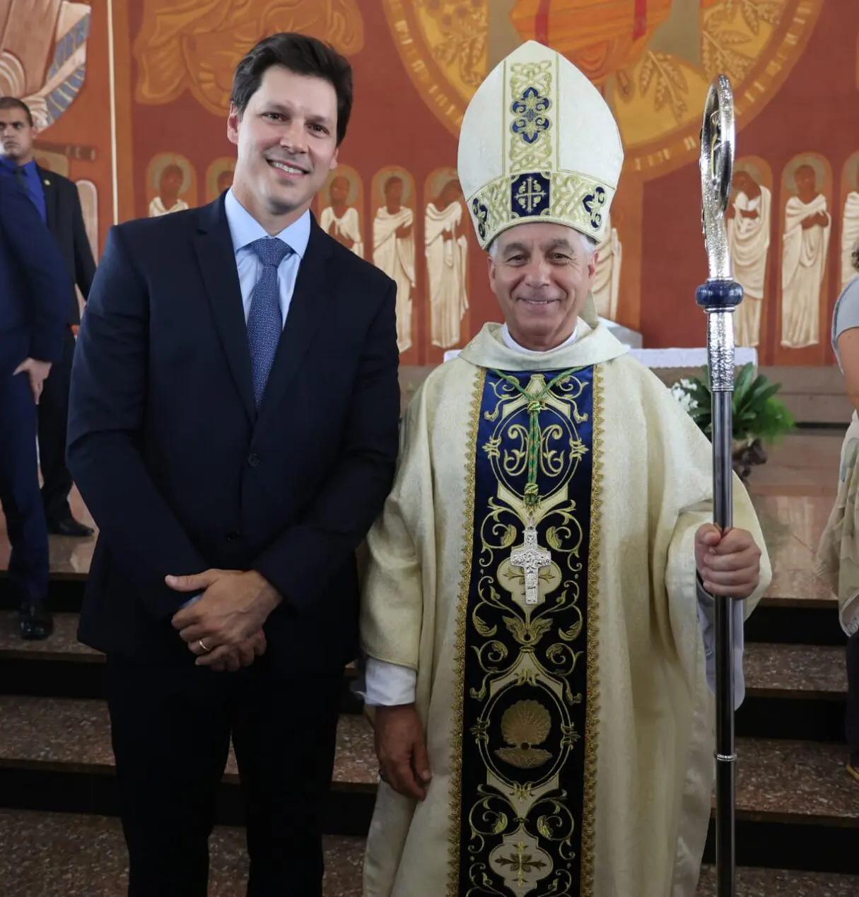 Vice-governador Daniel Vilela prestigia posse do novo bispo da Diocese de Jataí