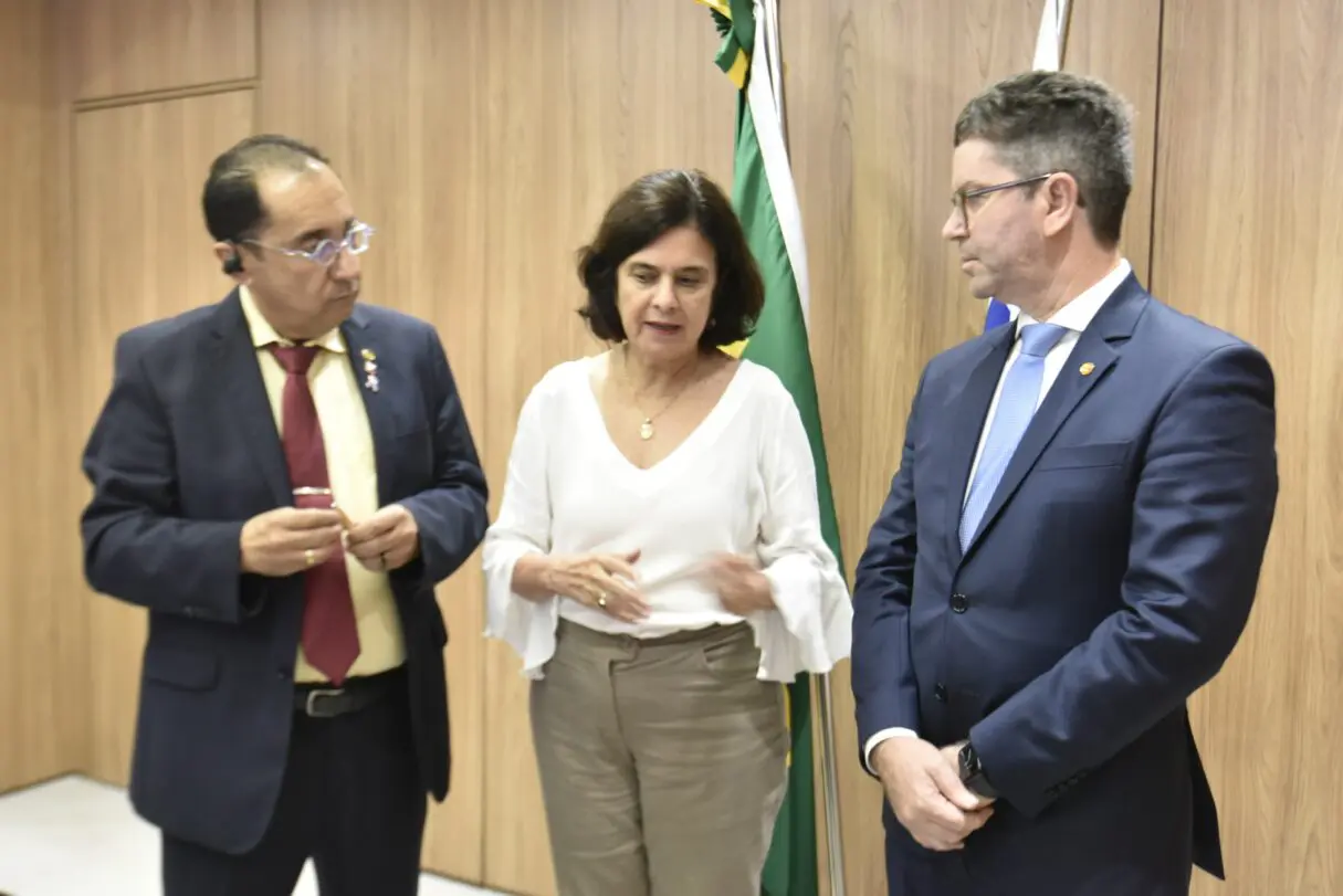 Reunião no MS sobre dengue