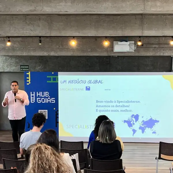 Evento de apresentaçào de startups selecionadas