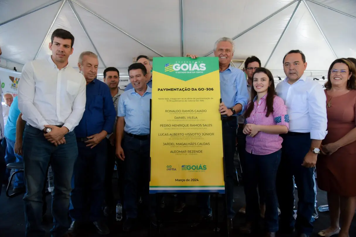 Em Mineiros, Caiado inaugura pavimentação nas GOs 306 e 341