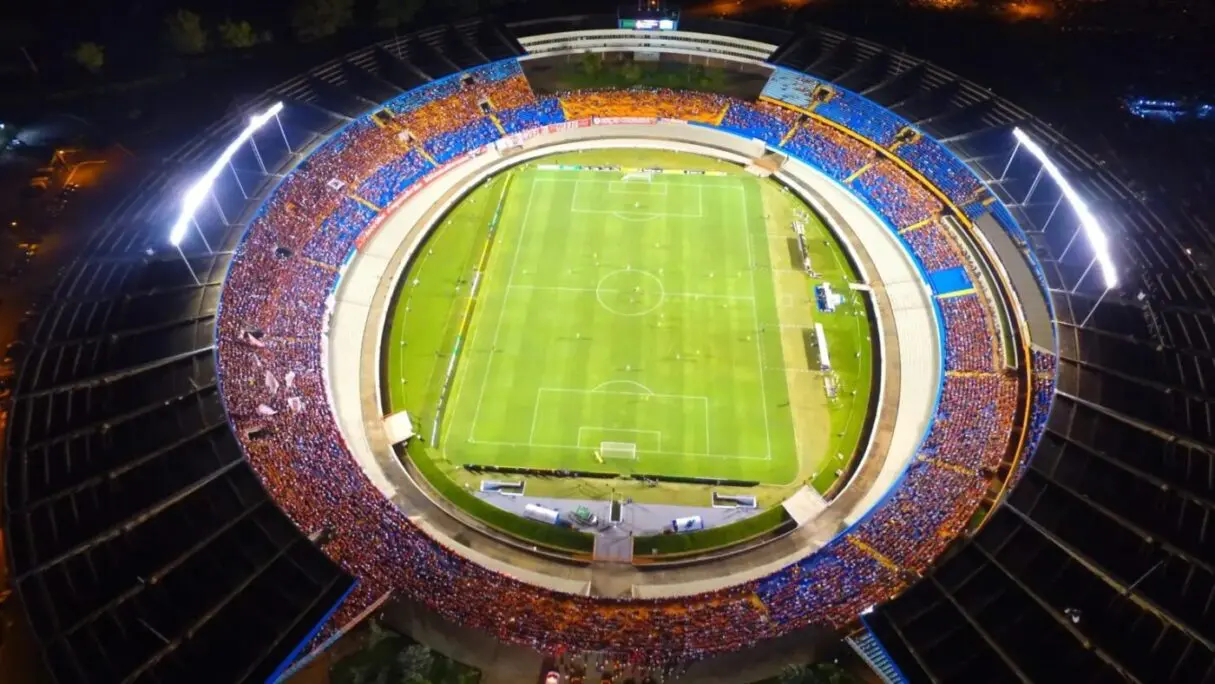 Foto aérea do Estádio Serra Dourada_revitalização do Serra Dourada