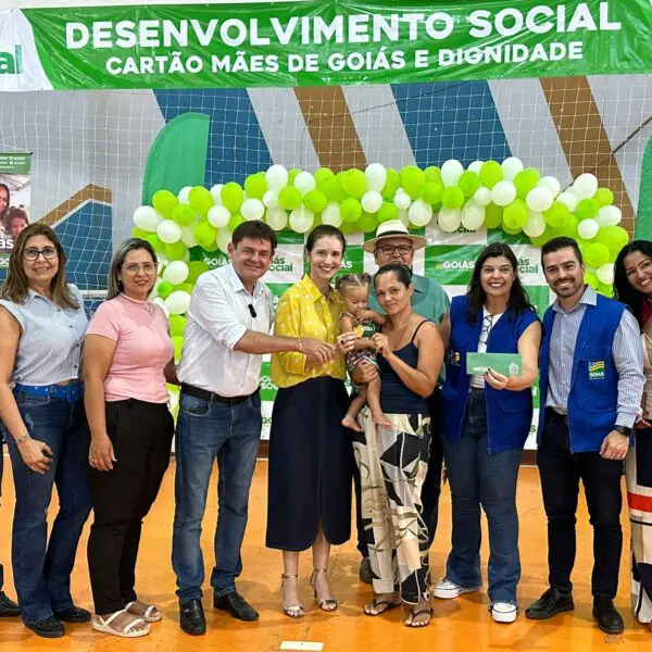Goiás Social entrega benefícios em Porangatu e Águas Lindas