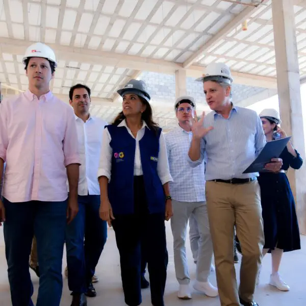 Gracinha visita Mercadão Goiano