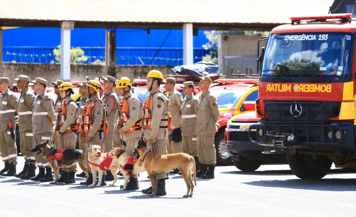 Bombeiros de Goiás partem em missão de ajuda humanitária