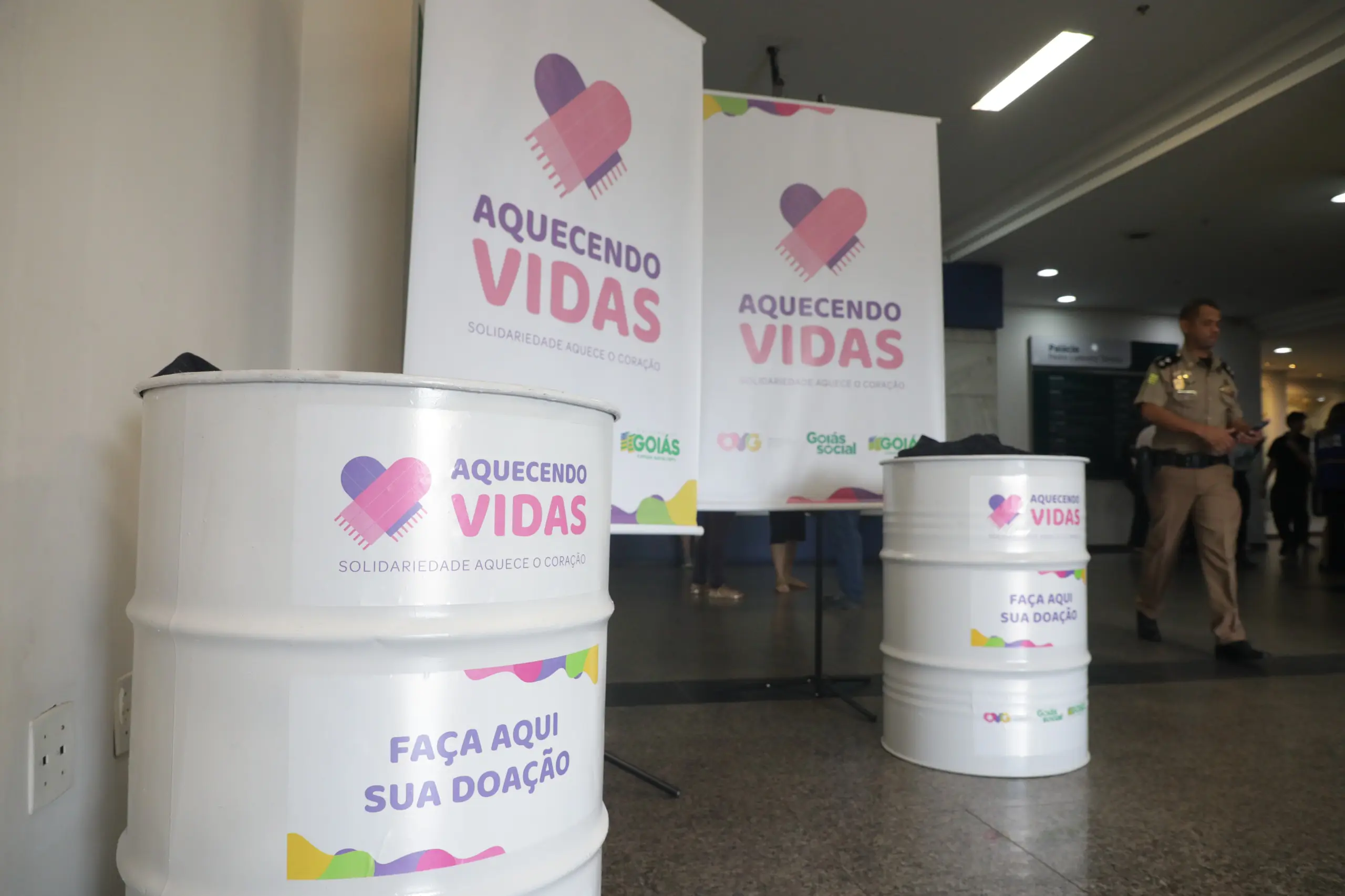 Campanha Aquecendo Vidas arrecada cobertores e agasalhos 