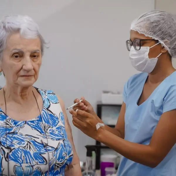 Saúde alerta população sobre importância de tomar a vacina contra Influenza