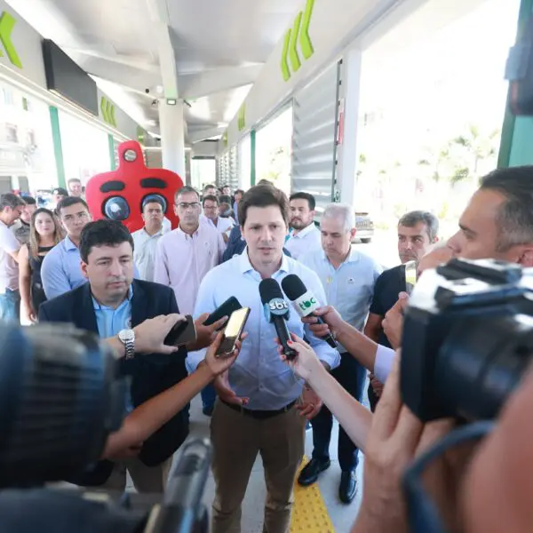 Daniel Vilela entrega nova Estação Hemocentro aos passageiros do Eixo Anhanguera