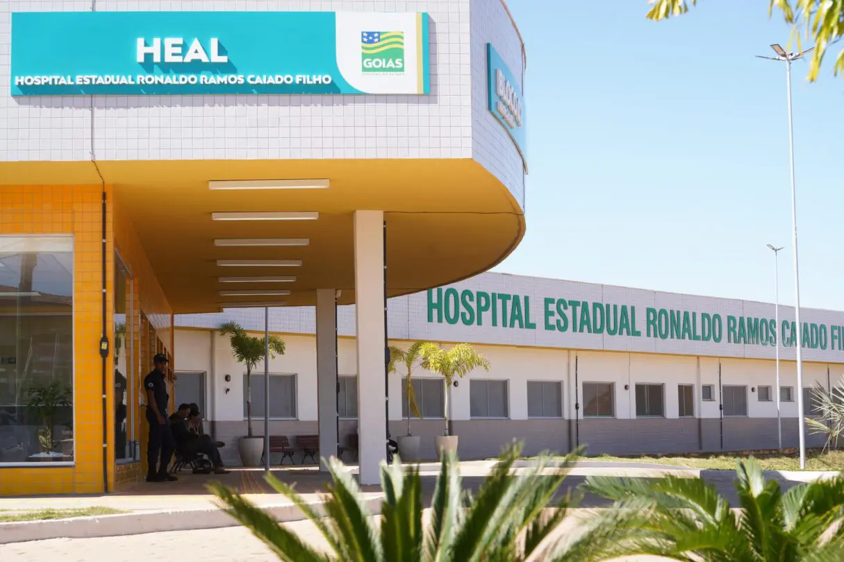 Hospital de Águas Lindas faz 160 atendimentos no primeiro dia