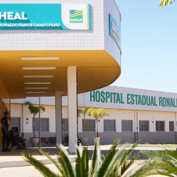 Hospital de Águas Lindas faz 160 atendimentos no primeiro dia
