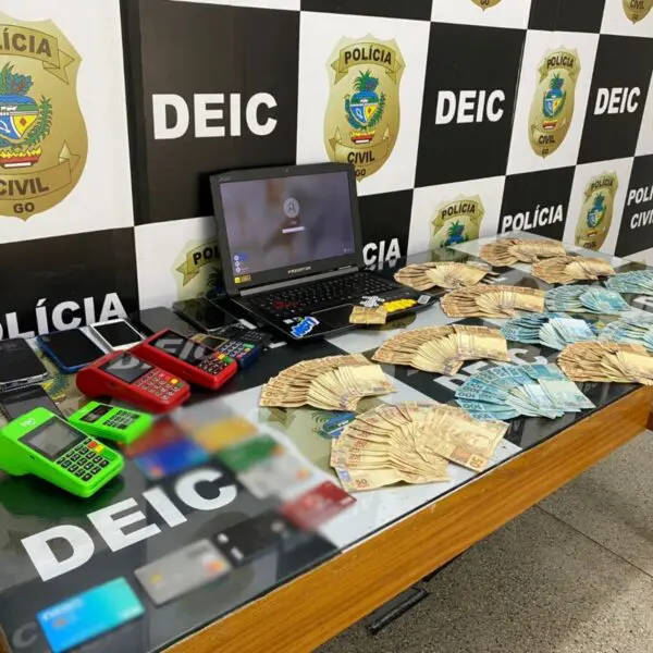 Polícia prende três por tentativa de fraude bancária