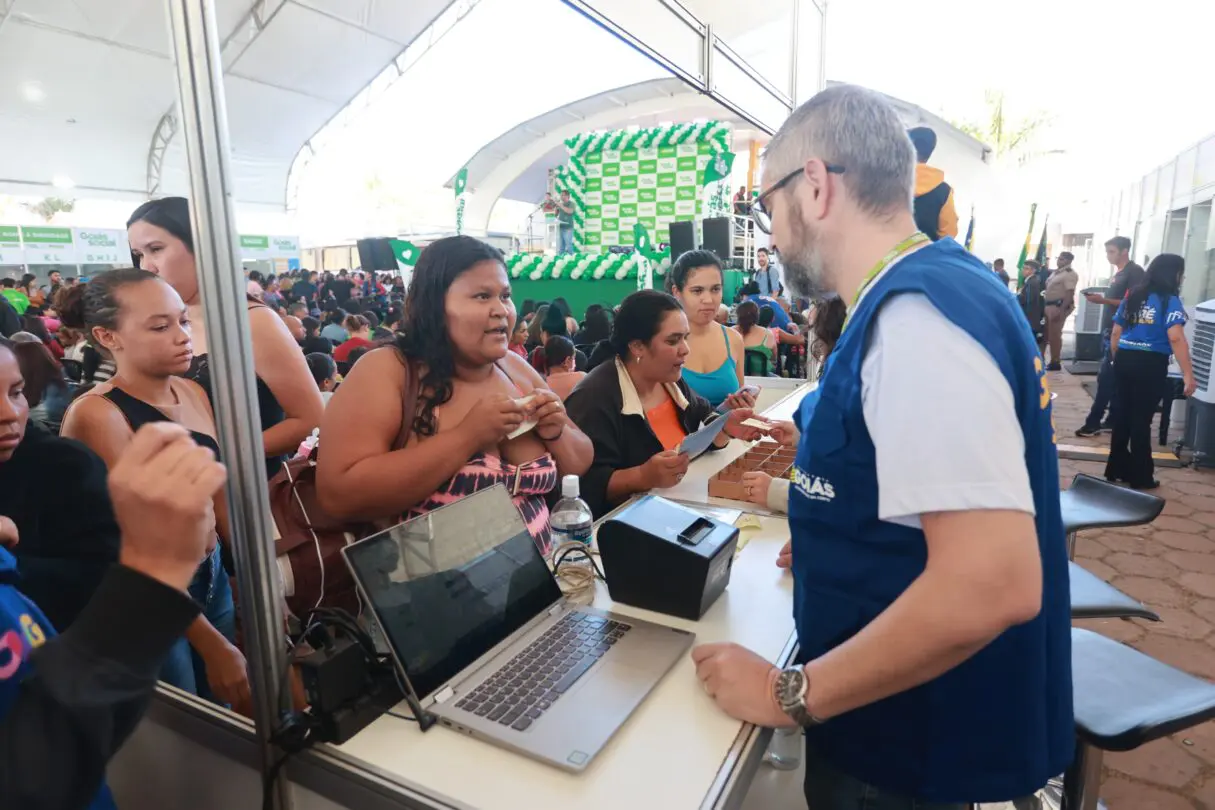 Em Santo Antônio do Descoberto, ação volante do Vapt Vupt realiza mais de 700 atendimentos