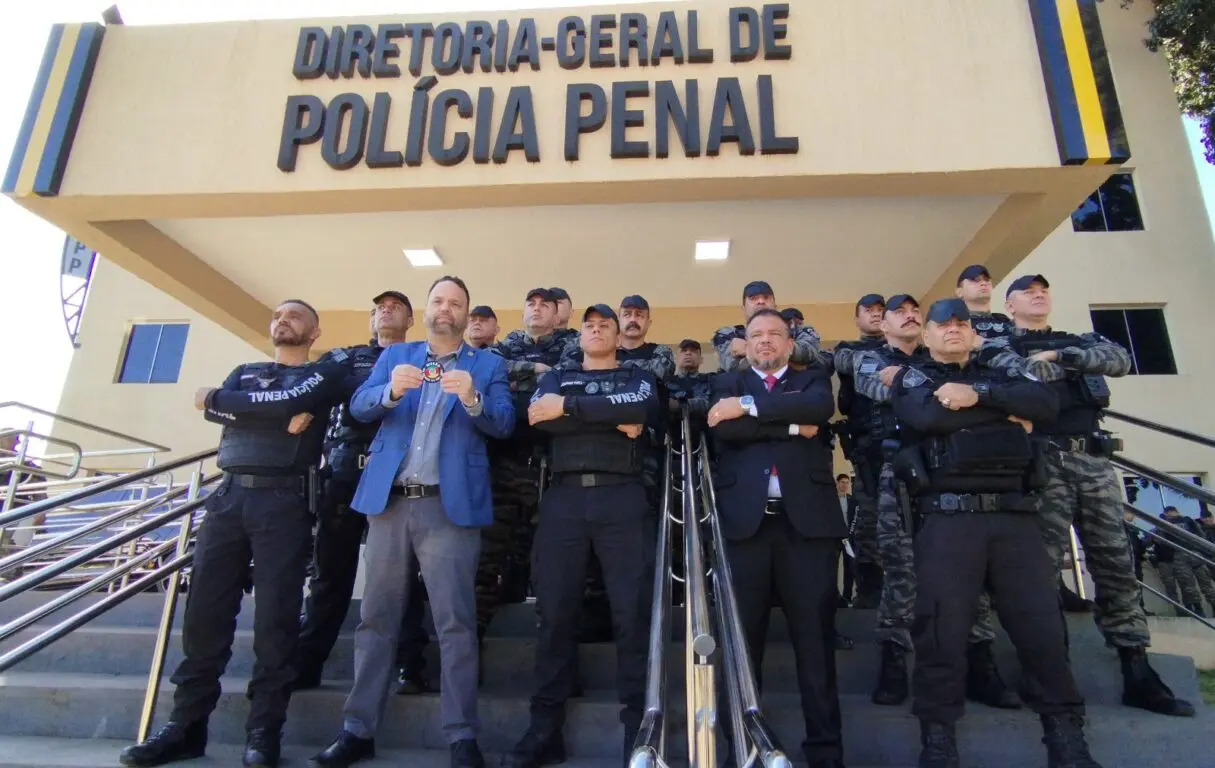 Polícia Penal homenageia servidores que atuaram na tragédia no RS