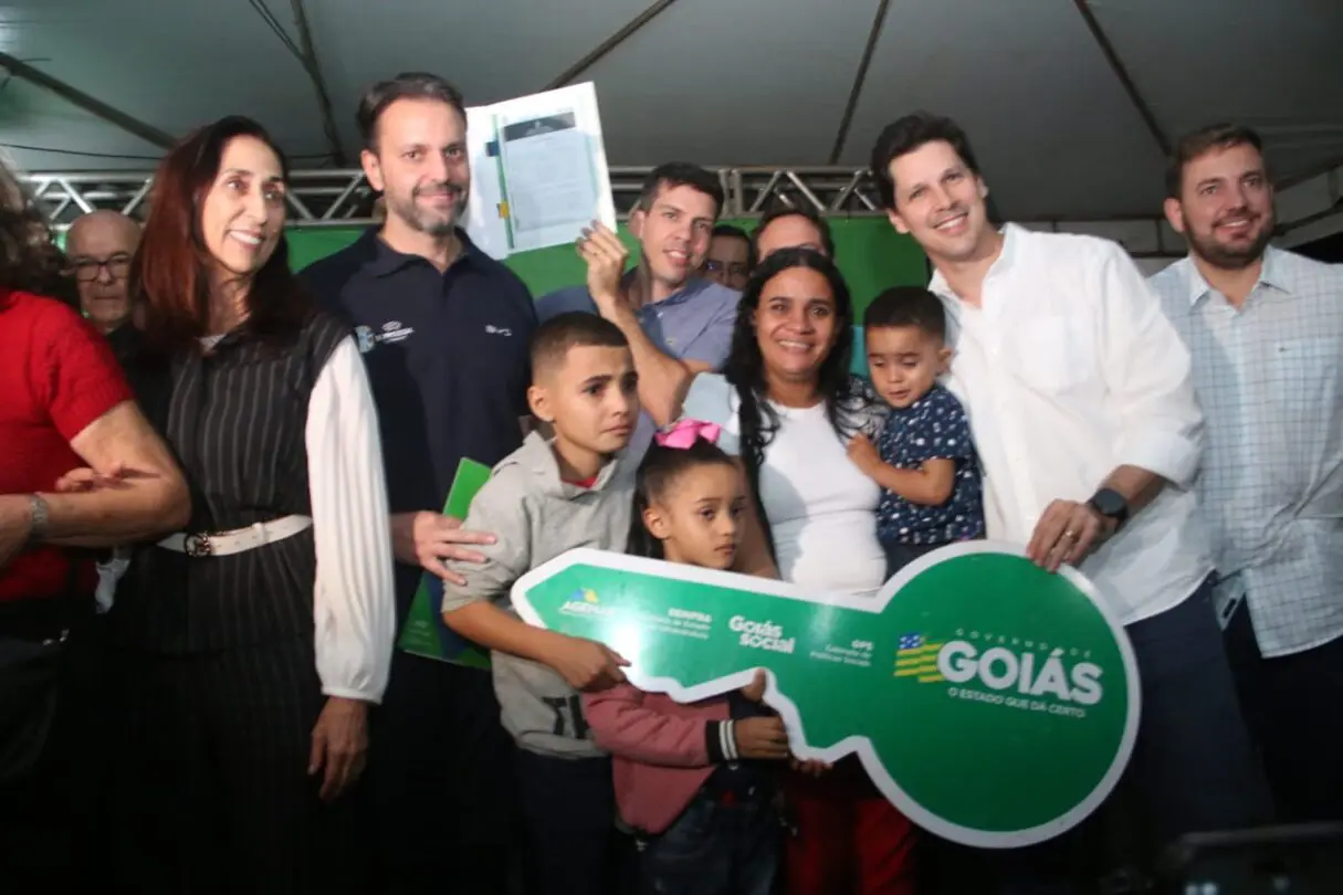 Daniel Vilela entrega 70 casas a custo zero em Rio Verde