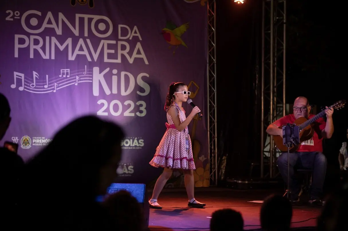 Apresentação do Canto da Primavera Kids