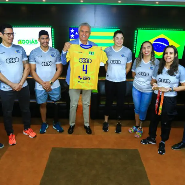 CAIADO E ATLETAS PARALIMPICOS GOIANOS