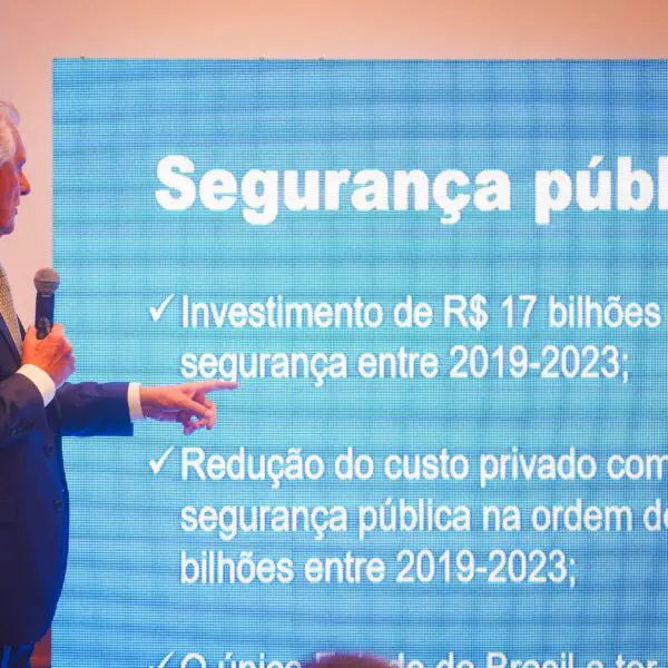 Ronaldo Caiado, governador de Goiás, em encontro com LIDE