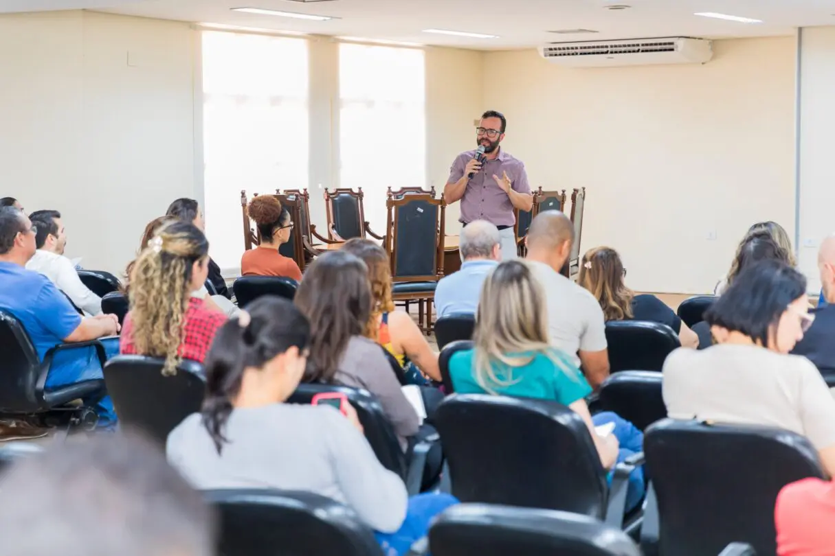 Encontro para atualização de informações sobre o CadÚnico reúne 100 gestores e técnicos, em Goiânia