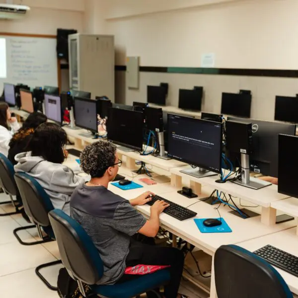 Governo de Goiás abre 160 vagas em cursos profissionalizantes gratuitos