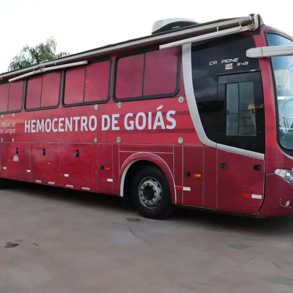 Ônibus do Hemocentro para doação de sangue