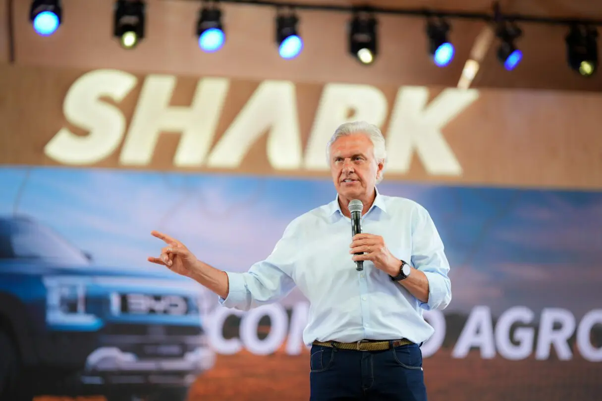 Governador participa do lançamento da picape Shark