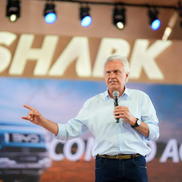 Governador participa do lançamento da picape Shark