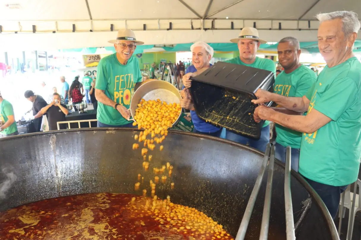 4 mil refeições foram servidas na Festa do Pequi da Ceasa Goiás