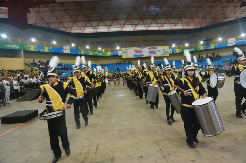 Faego 2024: Bandas e fanfarras de colégios da rede pública brilham em performances musicais no Goiânia Arena