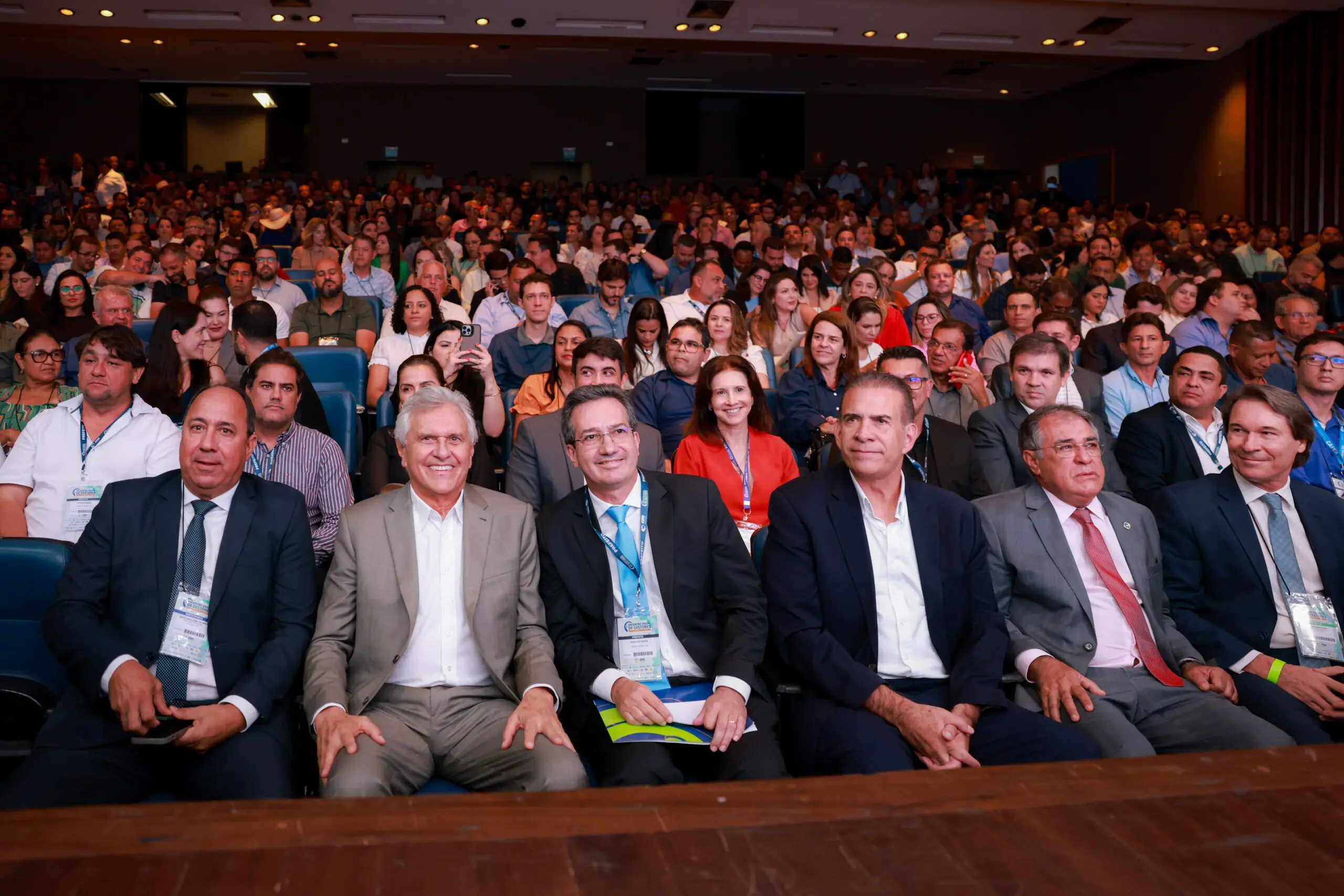 Caiado enfatiza parceria com prefeituras para desenvolvimento de Goiás