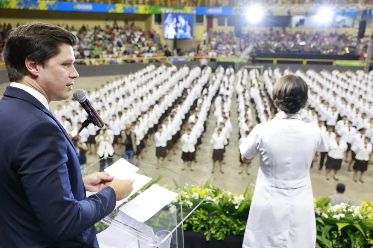 Daniel Vilela confirma Bolsa Uniforme em 2025