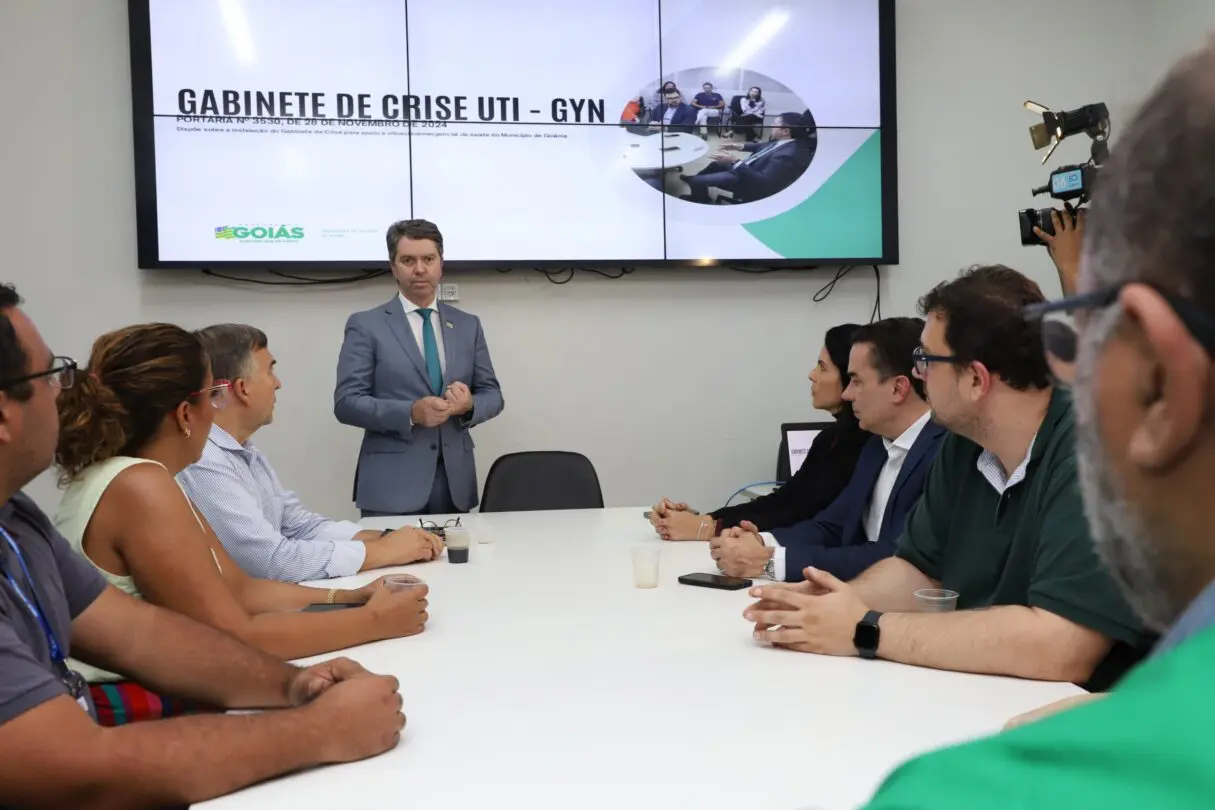 Secretário da Saúde na coletiva do Gabinete de Crise da Saúde