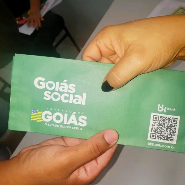 Cartão do Goiás por Elas