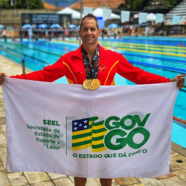 Nadador Gustavo Gimenes brilhou no 72º Campeonato Brasileiro de Natação Master, realizado no Clube de Regatas do Vasco da Gama