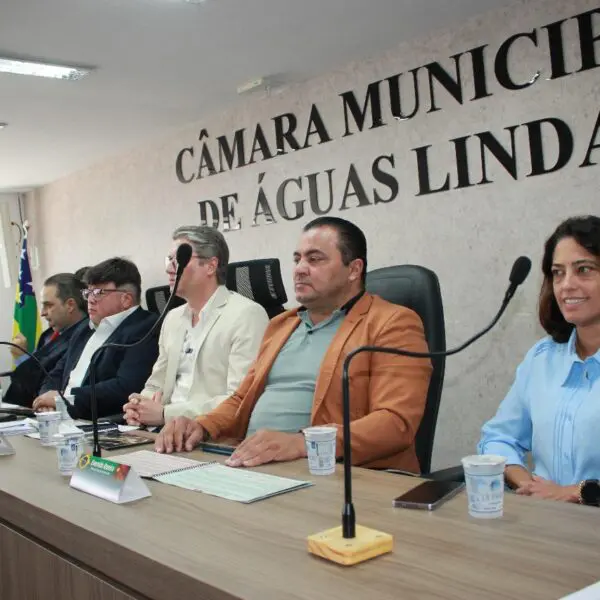 Reunião sobre polo industrial de águas lindas