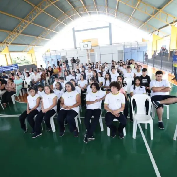 Quadra Poliesportiva é entregue à população de Morro Agudo de Goiás