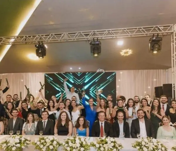 Solenidade de formatura dos integrantes do programa de residência médica do Hugo