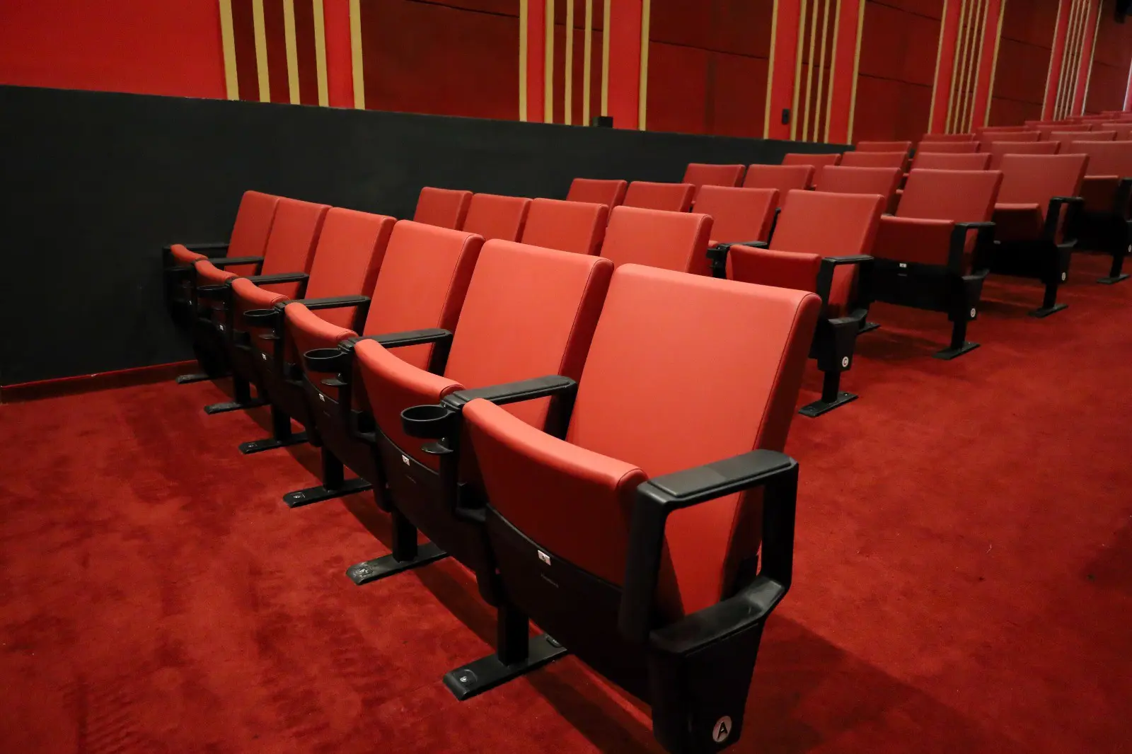 Governo de Goiás entrega obra do Cine Cultura 