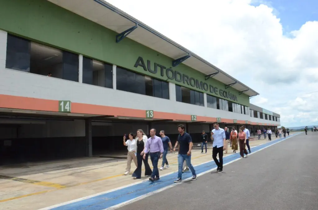 Autódromo de Goiânia recebe visita técnica de entidades ligadas a MotoGP