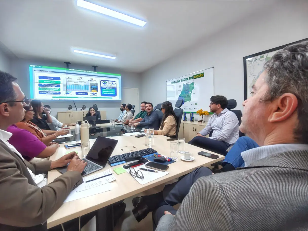 Reunião na secretaria da saúde