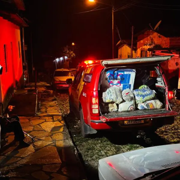 Goiás Alerta e Solidário socorre vítimas de enchente em Pirenópolis