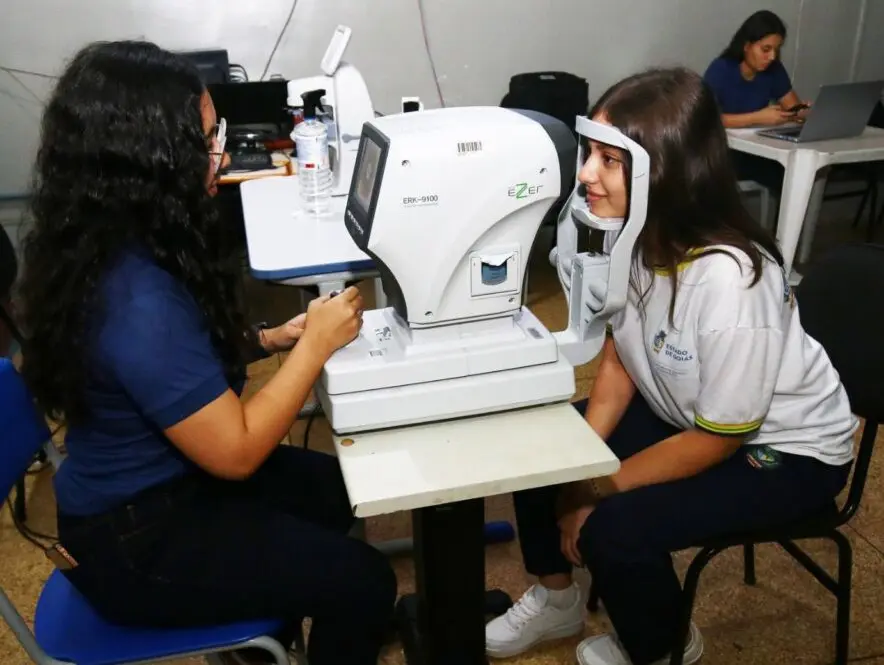 Programa leva saúde ocular gratuita a alunos da rede estadual