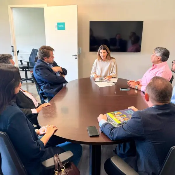 Reunião da Juceg na prefeitura de Goiânia