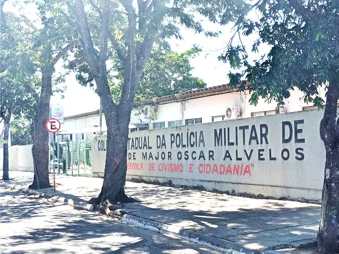 HDT promove ações educativas contra a tuberculose em escolas próximas à unidade - CEPMG Oscar Alvelos