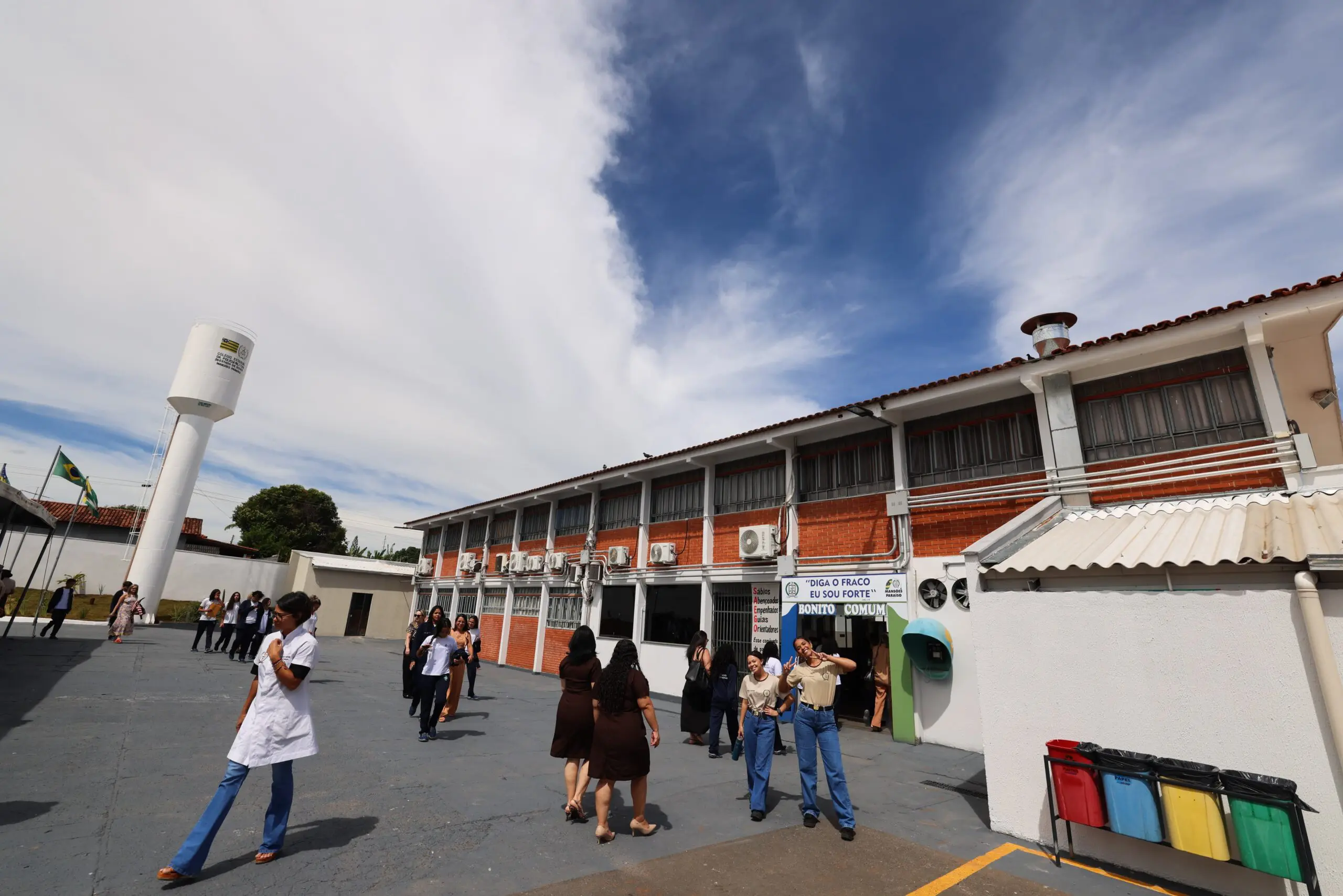 Colégios da Polícia Militar em Aparecida e Hidrolândia são reformados_Secom 