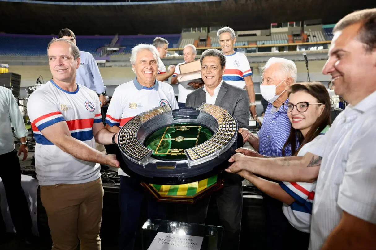 Caiado celebra 50 anos do Serra Dourada e destaca importância histórica do estádio