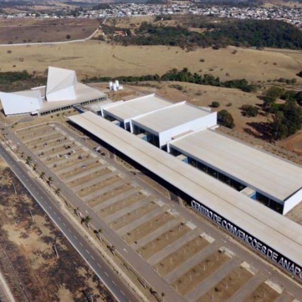 imagem aérea do Centro de Convenções de Anápolis