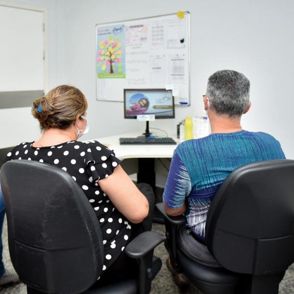 HugolCafeComElogioINTERNA