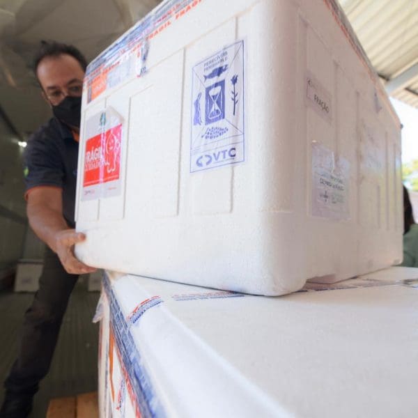 Desembarque de vacina