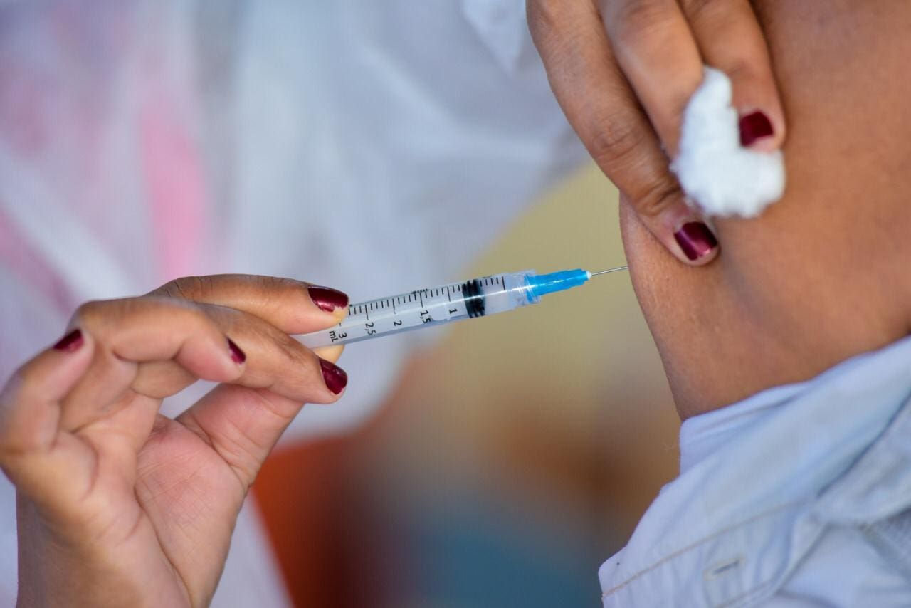 Saúde recomenda atualização de vacinas antes de temporada do Araguaia